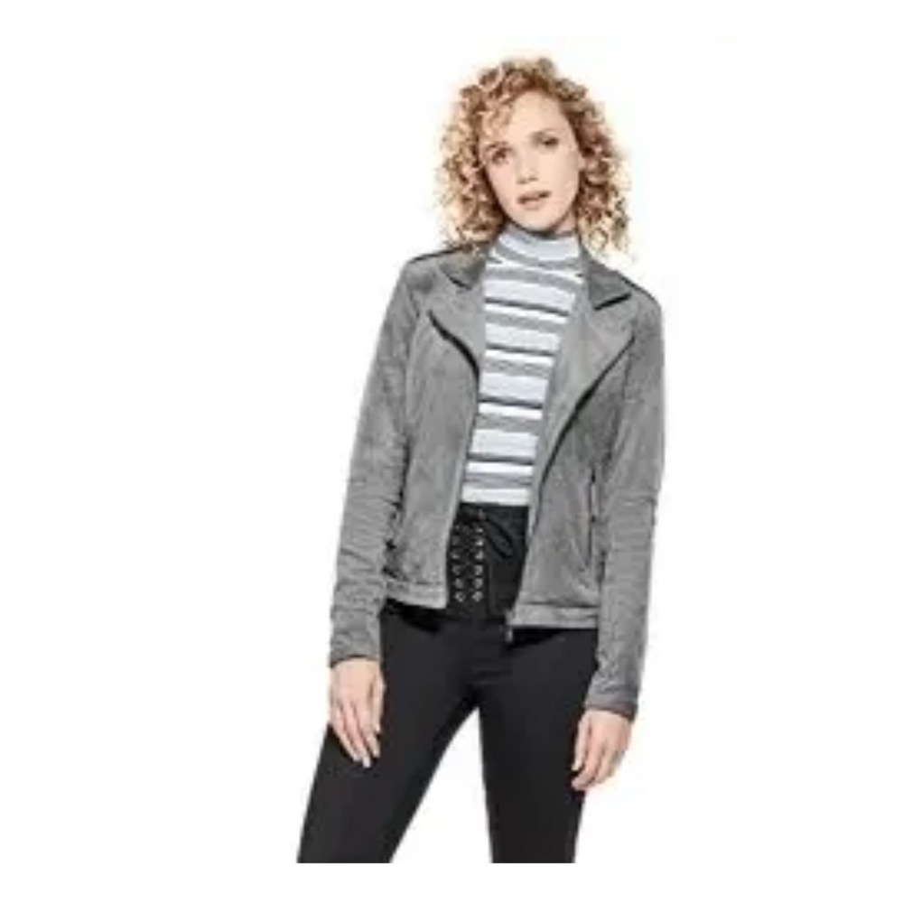 Brand New Guess faux-suede jacket w zipper pockets and a front zipper closure.